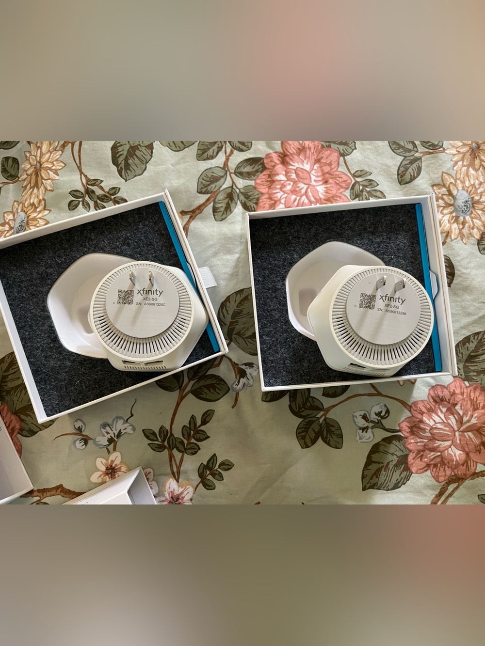 🌟Xfinity Plug In Wifi Extender With 2 ports (1 available) - Picture 6 of 7